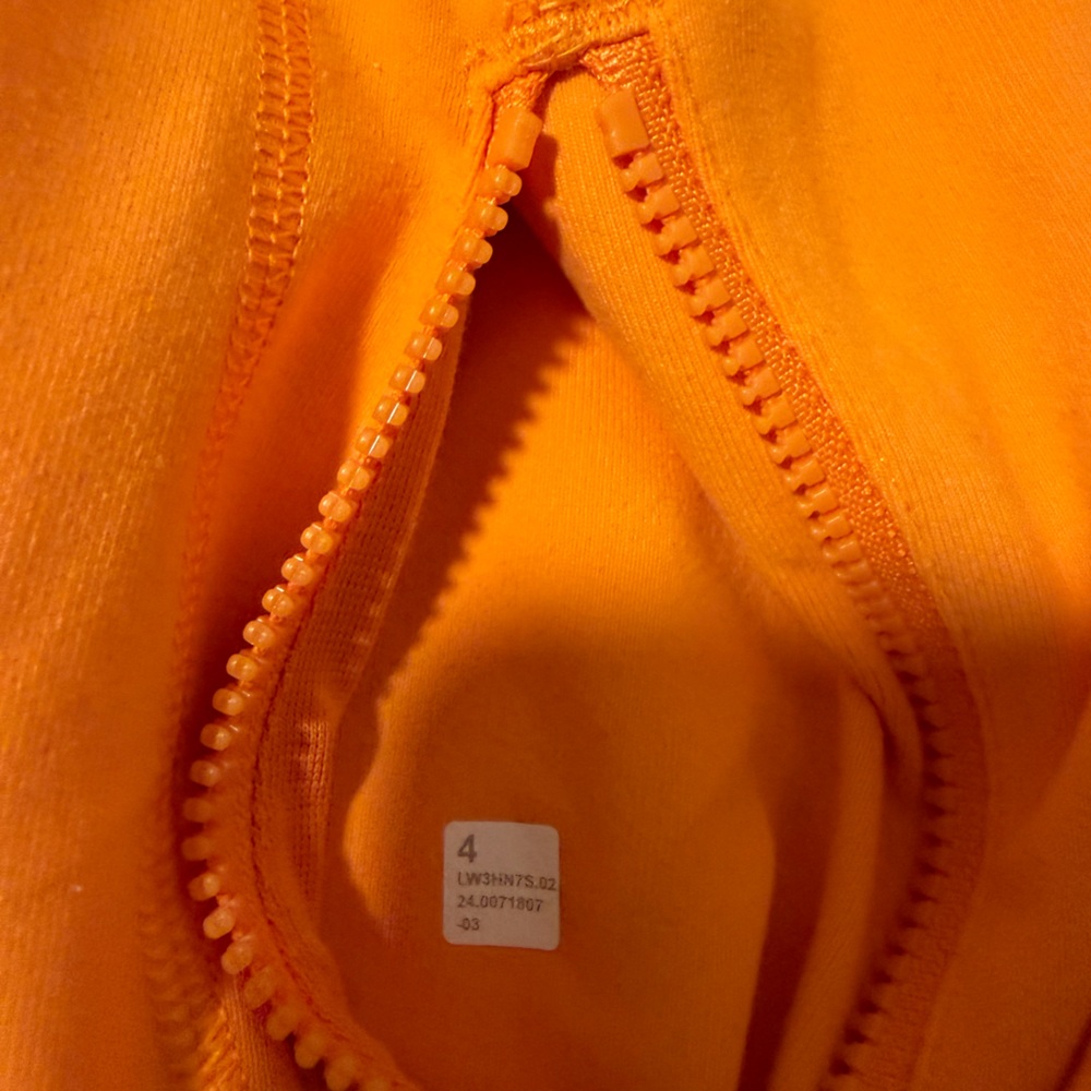 Fake vs Real Lululemon Define Jackets - Picture 6 of 11